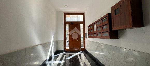 Apartamento de 4 divisões em Bari, Italy N.º 65932 6