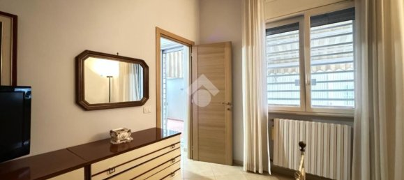 Apartamento de 4 divisões em Bari, Italy N.º 65932 37