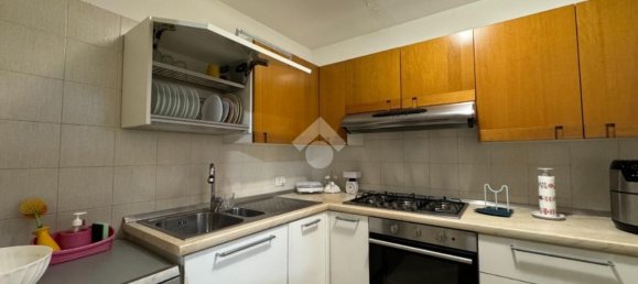Apartamento de 4 divisões em Bari, Italy N.º 65932 26