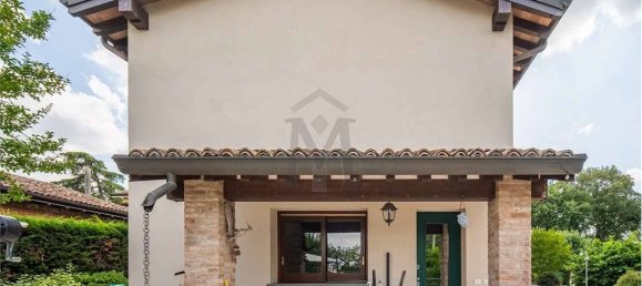 5 rooms Villa in Scandiano, Italy No. 309225 10