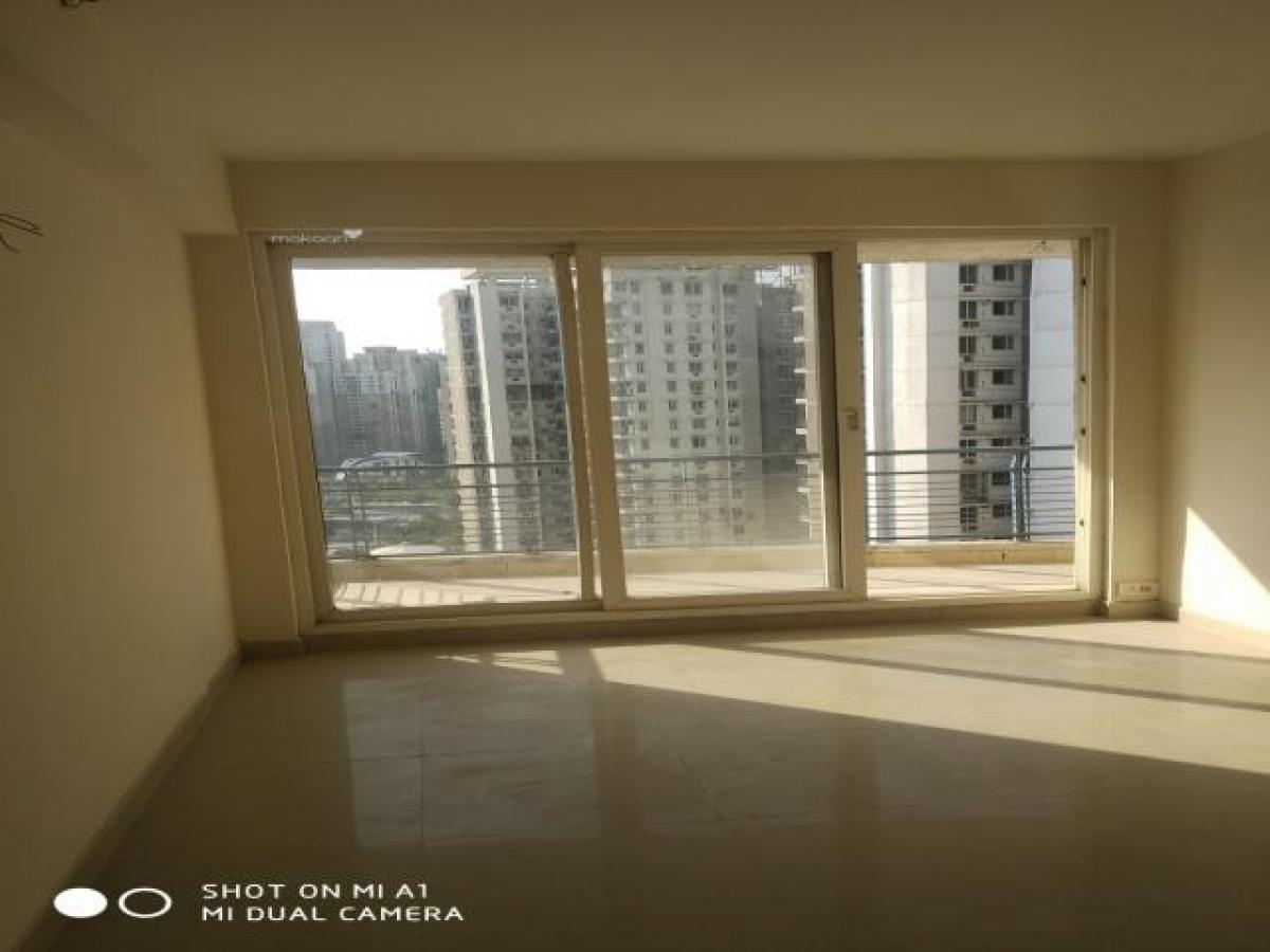 2 bedrooms House in Noida, India No. 17636