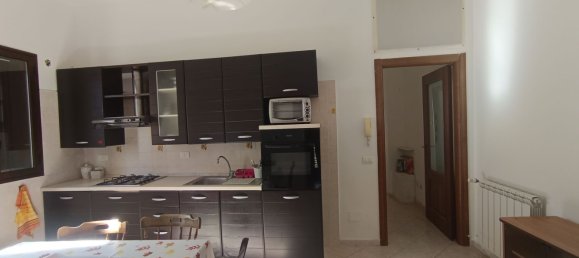 4 rooms House in Catania, Italy No. 298901 2