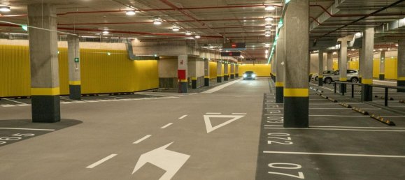  Commercial property in Las Palmas De Gran Canaria, Spain No. 170530 2