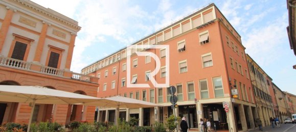 Коммерческая недвижимость 65м² в Чезена, Италия № 329030 2