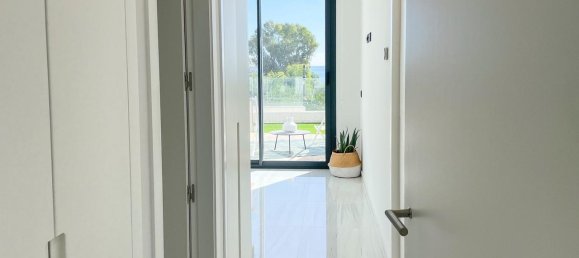 3 bedrooms Apartment in Alicante, Spain No. 25160 18