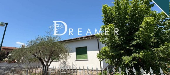 3 bedrooms Villa in Forte dei Marmi, Italy No. 293901 4