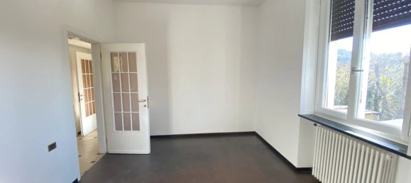 3-salle Appartement à Ponte Lambro, Italy No. 105469 8
