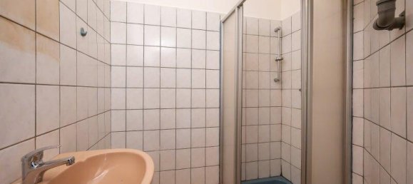3 rooms Apartment in Favoriten, Austria No. 141730 9