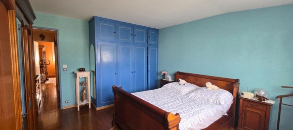 Casa de 3 dormitorios en Lesigny, France No. 186779 6