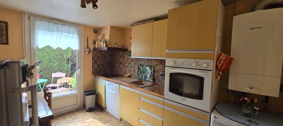 Casa de 3 dormitorios en Lesigny, France No. 186779 5