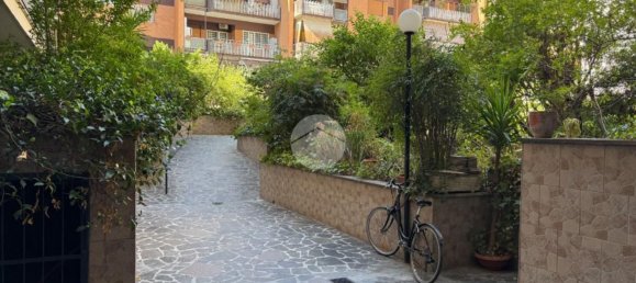 1 bedroom Apartment in Rome, Italy No. 373328 3