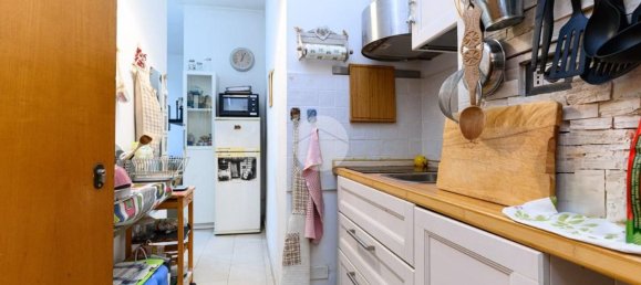1 bedroom Apartment in Rome, Italy No. 373328 4