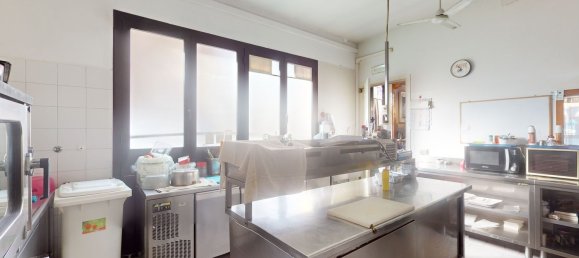 109m² Commercial property in Forlì, Italy No. 133301 10