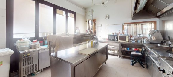 109m² Commercial property in Forlì, Italy No. 133301 12