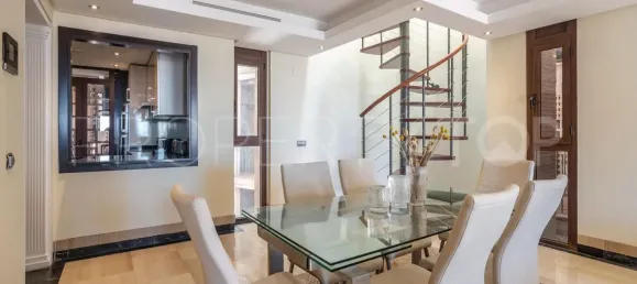 Пентхаус с 2 спальнями в Эстепона, Испания № 183152 4