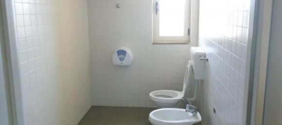 Oficina en Modugno, Italy 4524 m² No. 371951 10