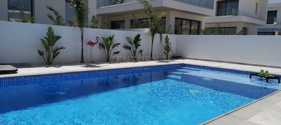 Casa de 4 dormitorios en Larnaca, Cyprus No. 13712 11