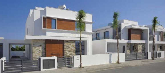 Casa de 4 dormitorios en Larnaca, Cyprus No. 13712 3