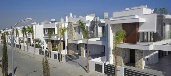 Casa de 4 dormitorios en Larnaca, Cyprus No. 13712 6