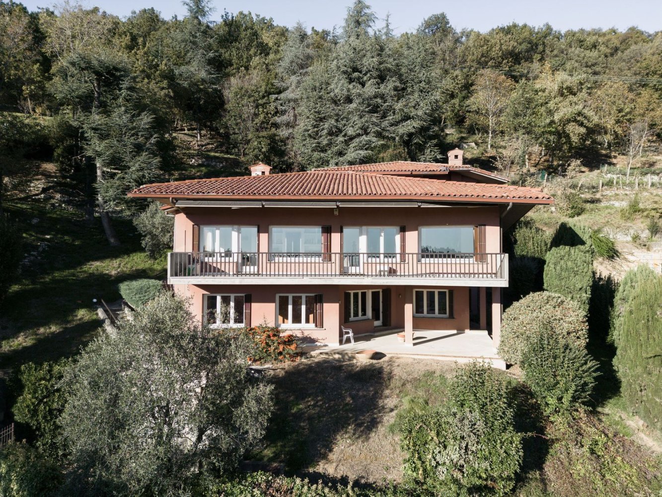 4 bedrooms Villa in Ponteranica, Italy No. 394879