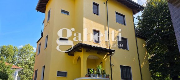 2 bedrooms Apartment in Milan, Italy No. 360537 19