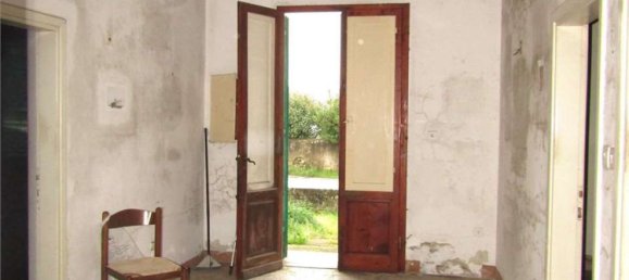 4 bedrooms Villa in Pistoia, Italy No. 332095 5