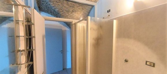 2غرفة شقة في Bergamo, Italy رقم 160658 25