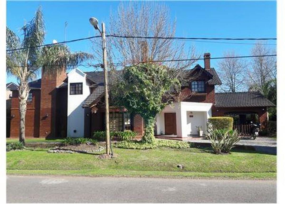 4 bedrooms House in Moreno, Argentina No. 283