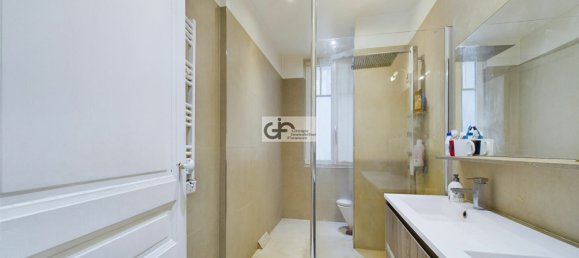3 bedrooms Apartment in Paris, France No. 167583 7