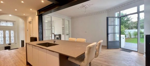 3 Schlafzimmer Wohnung in Chartres, France, Nr. 214356 2