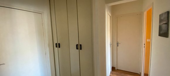 1 bedroom Apartment in Bourges, France No. 102854 6