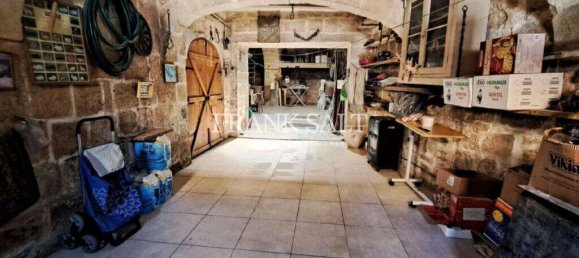 Таунхаус с 3 спальнями в Аттард, Мальта № 2417 4