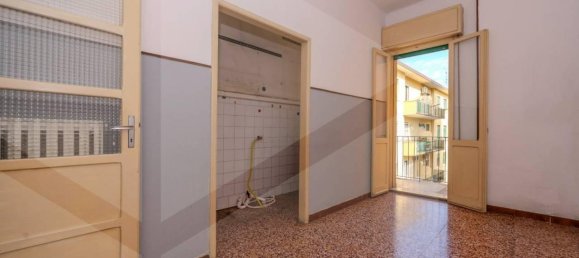 4 rooms Apartment in Bologna, Italy No. 36329 5