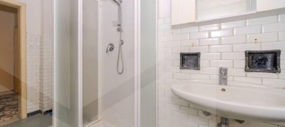 4 rooms Apartment in Bologna, Italy No. 36329 31