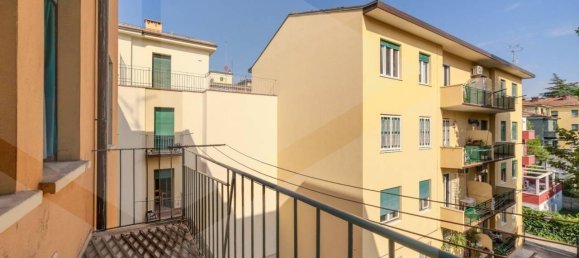 4 rooms Apartment in Bologna, Italy No. 36329 13