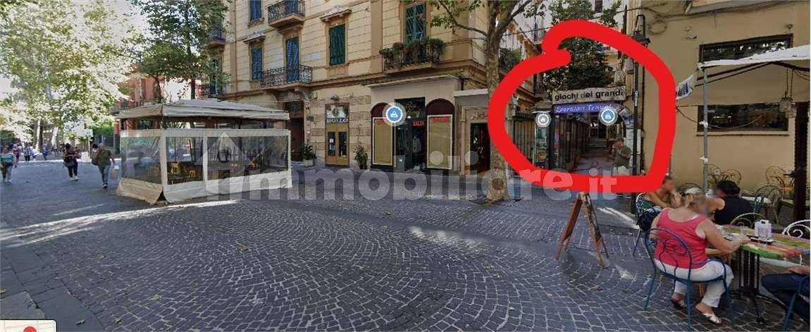 3 rooms Commercial property in Naples, Italy No. 374858