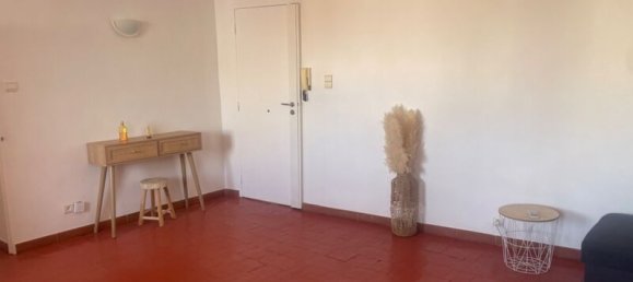 2 rooms Apartment in Aix-en-Provence, France No. 319942 3