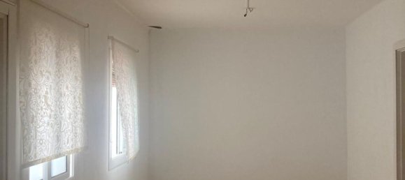 Квартира с 2 спальнями в Бадалона, Испания № 137121 27