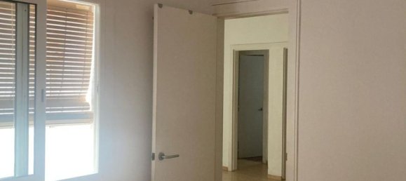 Квартира с 2 спальнями в Бадалона, Испания № 137121 15