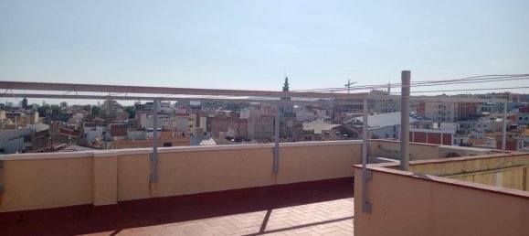 Квартира с 2 спальнями в Бадалона, Испания № 137121 47