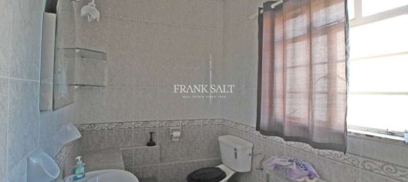 2 Schlafzimmer Haus in Qrendi, Malta, Nr. 8122 12