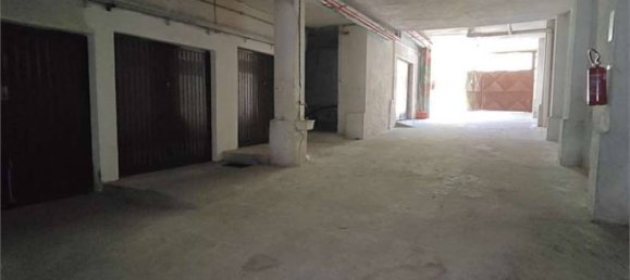 2-salle Appartement à Challand Saint Anselme, Italy No. 284122 23