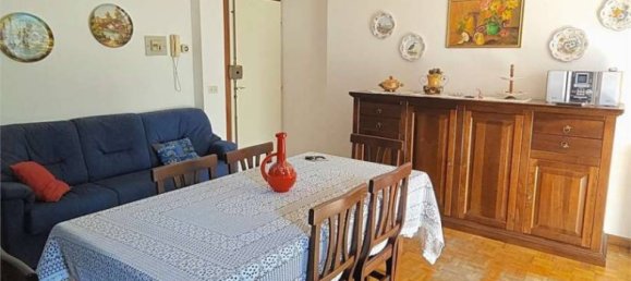 2-salle Appartement à Challand Saint Anselme, Italy No. 284122 4