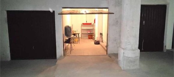2-salle Appartement à Challand Saint Anselme, Italy No. 284122 24
