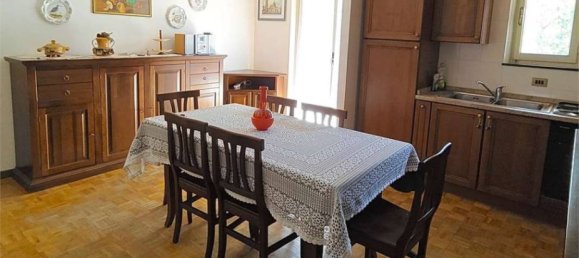 2-salle Appartement à Challand Saint Anselme, Italy No. 284122 3