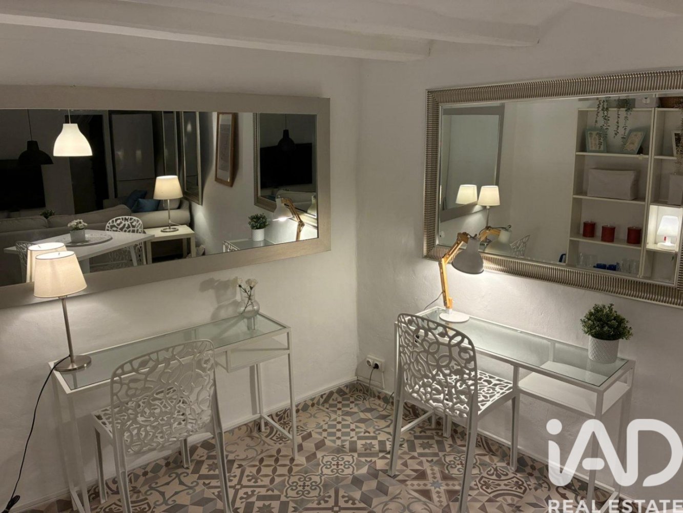 Gewerbliche Immobilie in Barcelona, Spain 130m², Nr. 292086