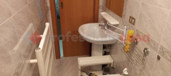 2 rooms Apartment in Bari, Italy No. 72364 9