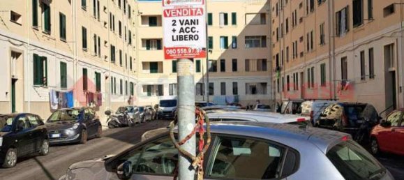 2 rooms Apartment in Bari, Italy No. 72364 2