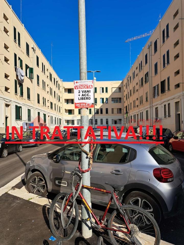 2 rooms Apartment in Bari, Italy No. 72364