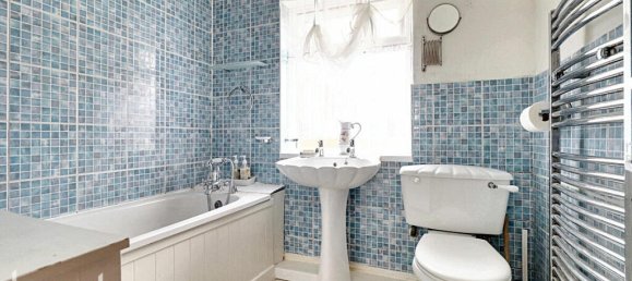 3 bedrooms House in Hayes, United Kingdom No. 5061 11